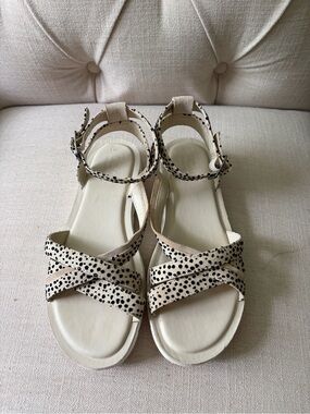 Toms Cream and Black Spotted Ankle-Strap Sandals